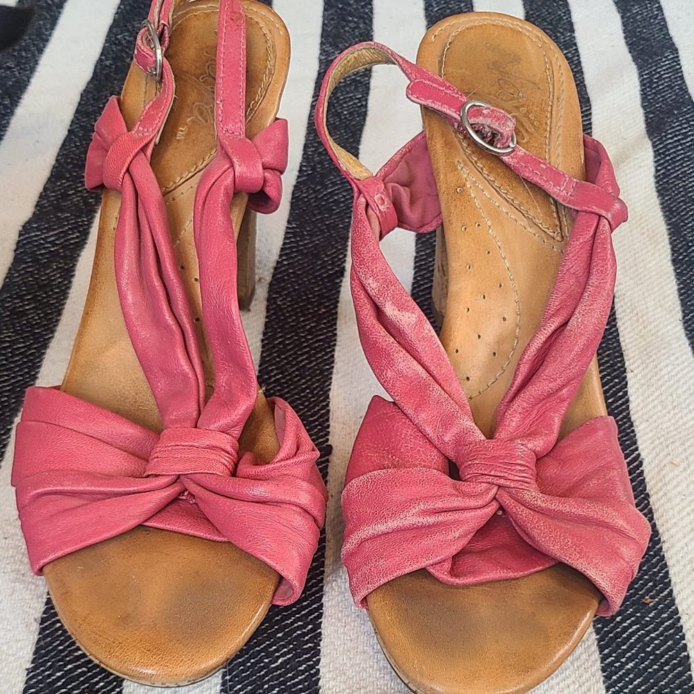 Naya Slingback Platform Heeled Sandals